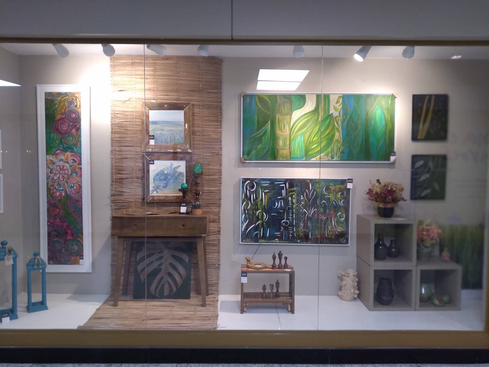 Local Artist Showcases