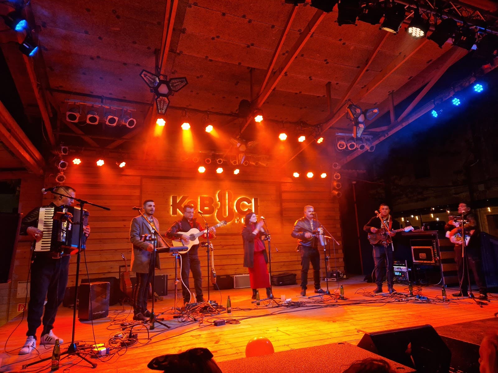 Kobuci Kert - Image 1