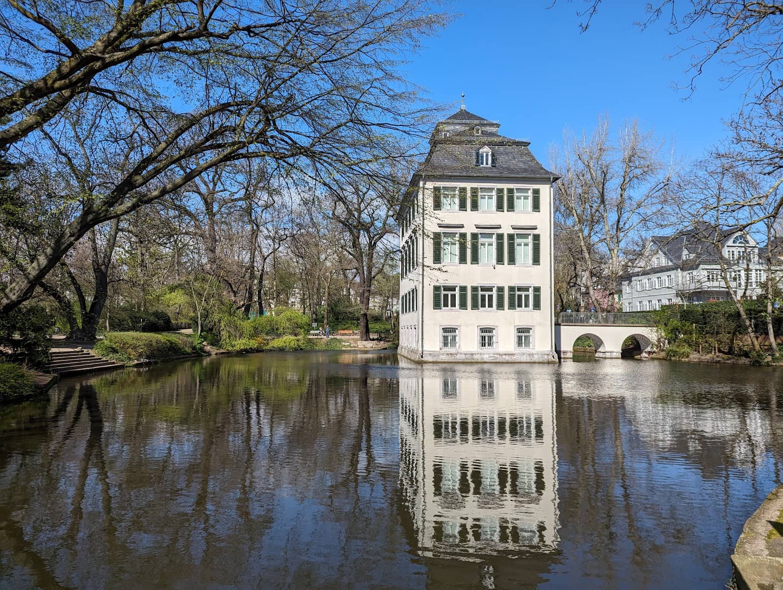 Scenic Pond & Fountain