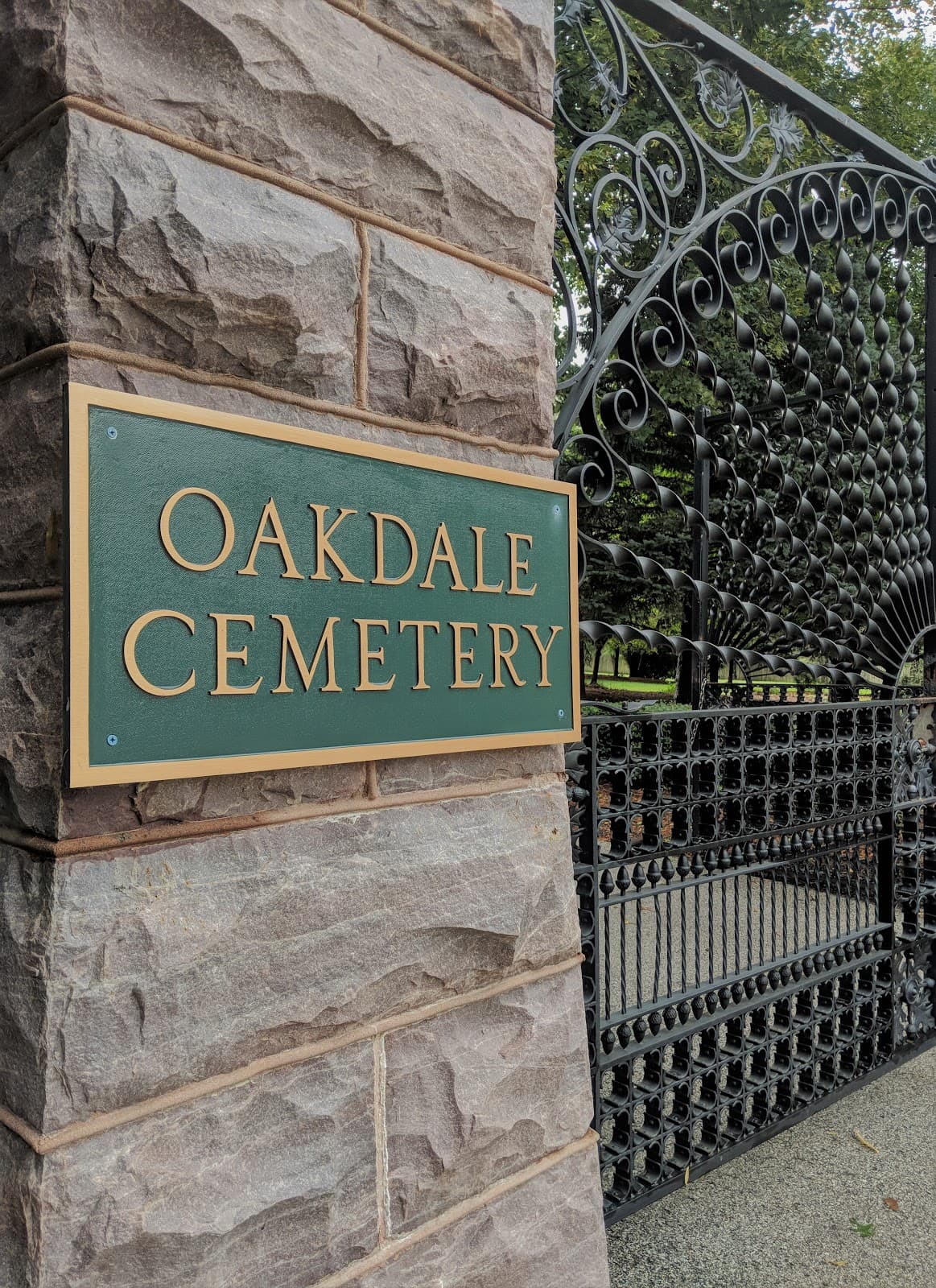 Oakdale Memorial Gardens - Image 1