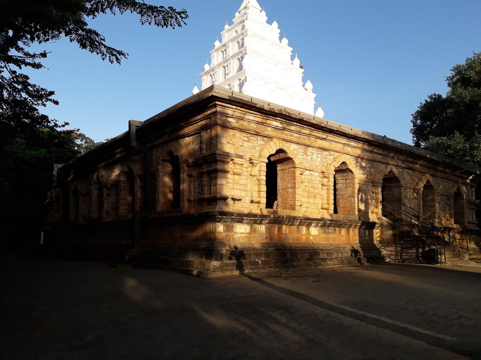 Galmaduwa Rajamaha Viharaya - Image 1