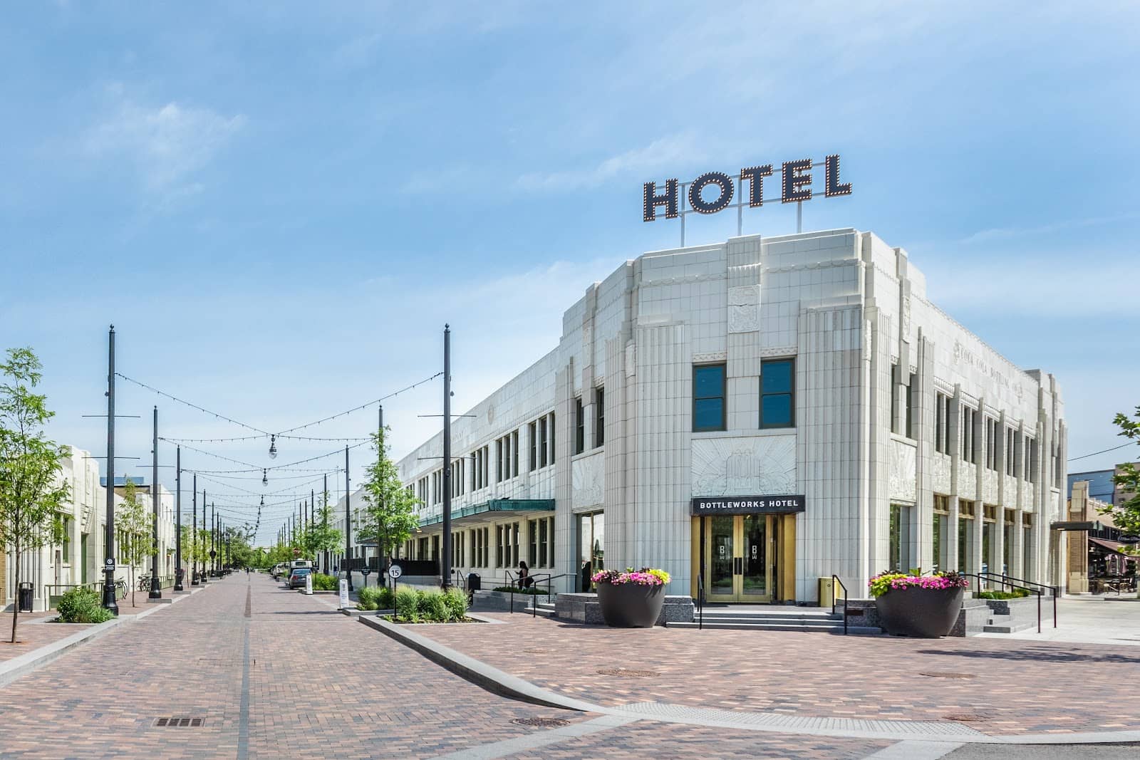 Pins Mechanical & Bottleworks