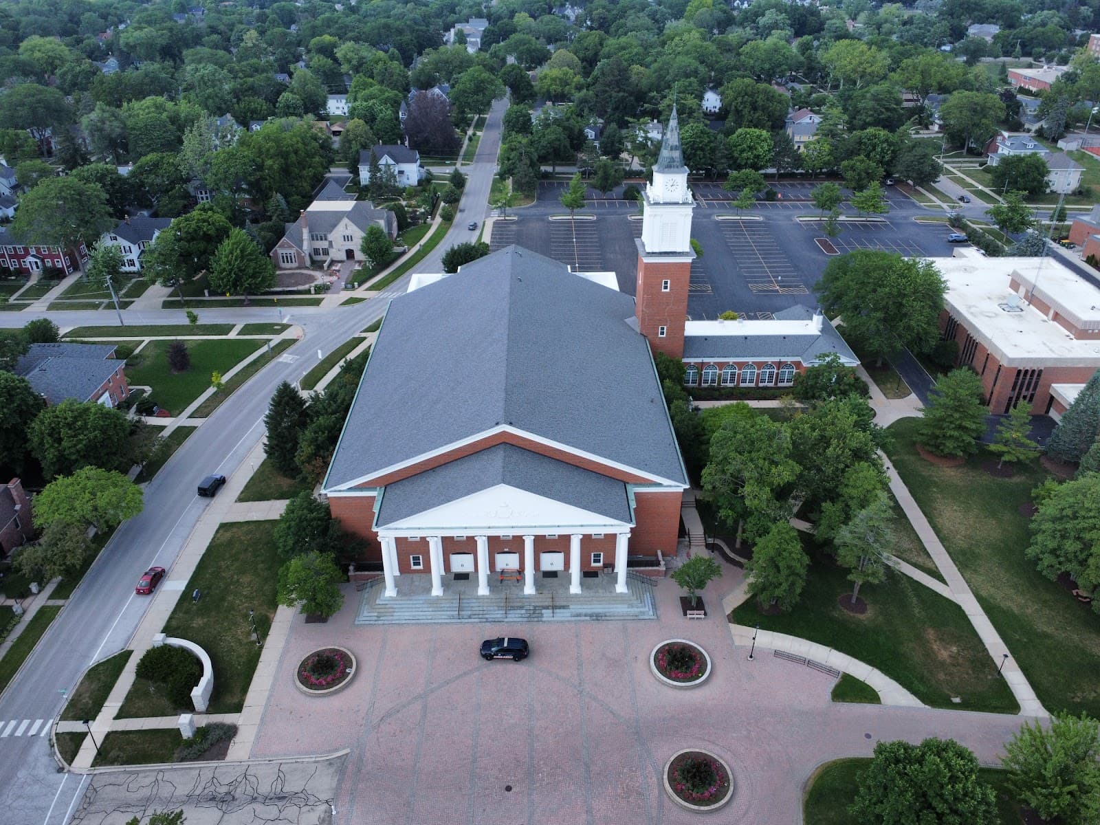 Edman Memorial Chapel - Image 1