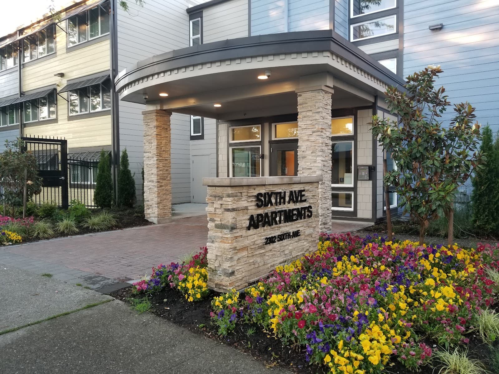 6th Avenue District - Image 1