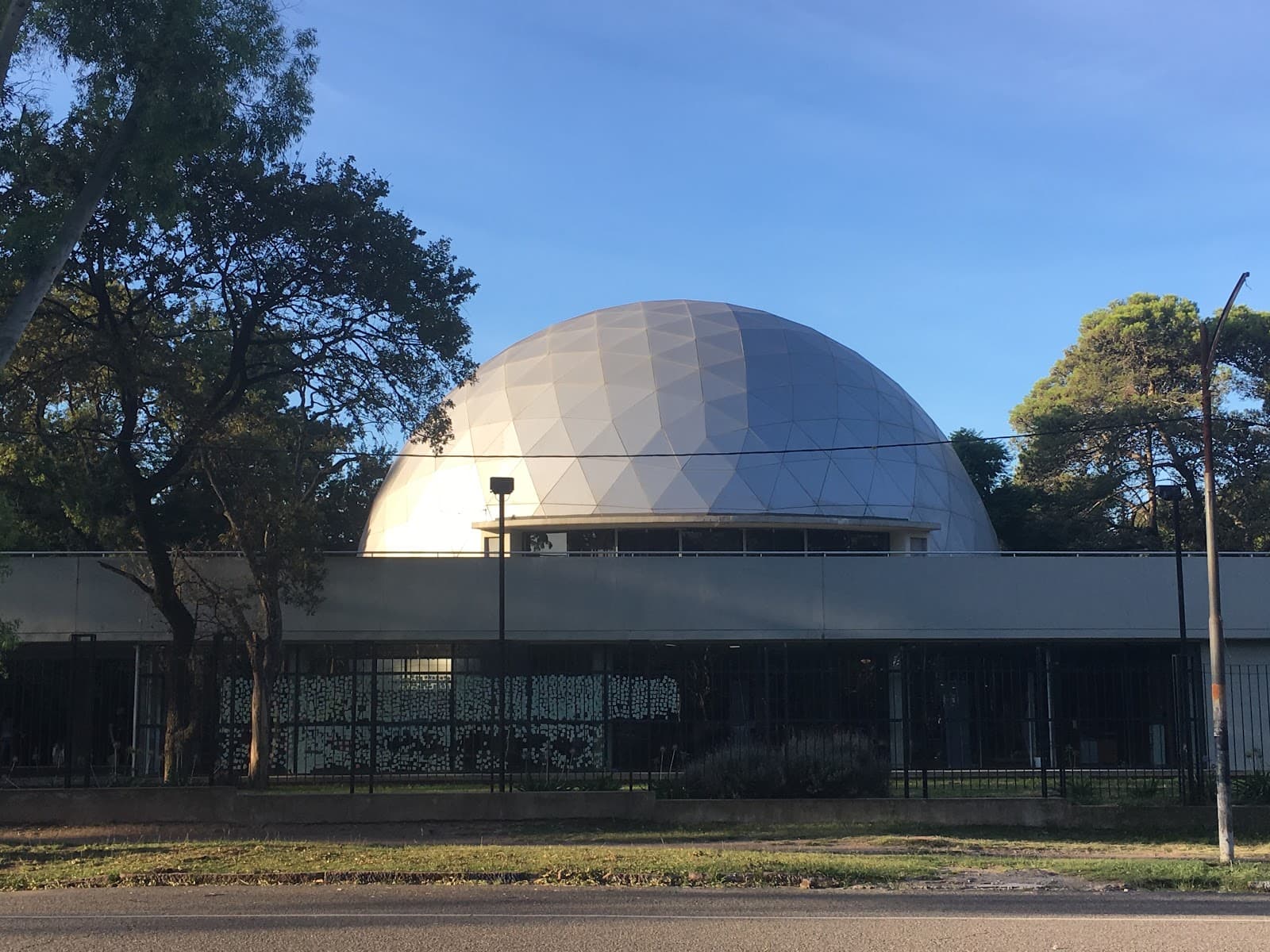 La Plata Planetarium - Image 1