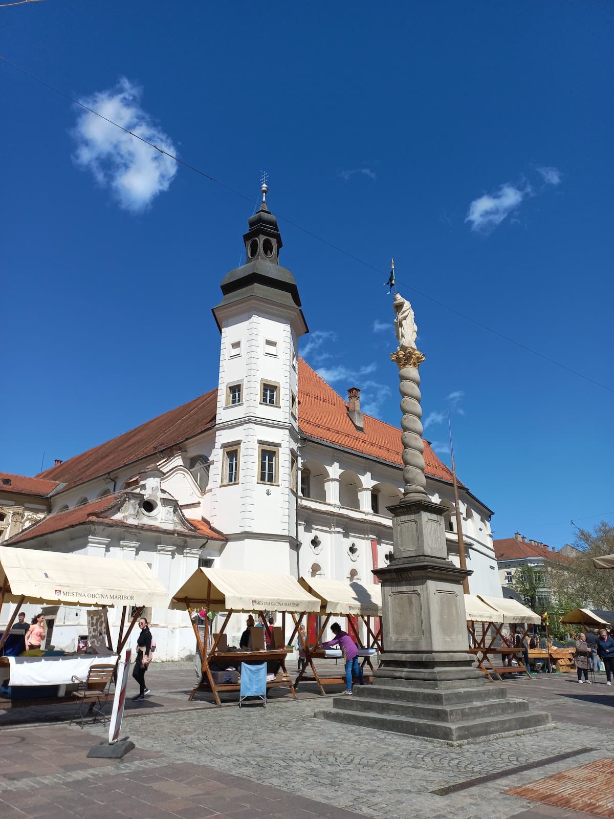 Grajski trg (Castle Square) - Image 1