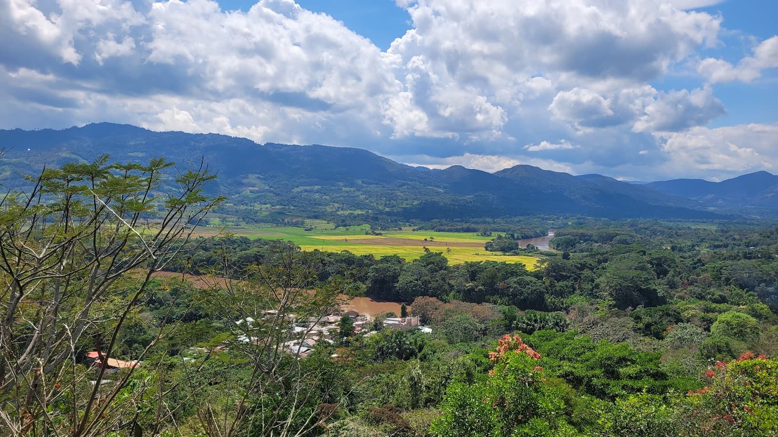 Punta de Tahuishco - Image 1