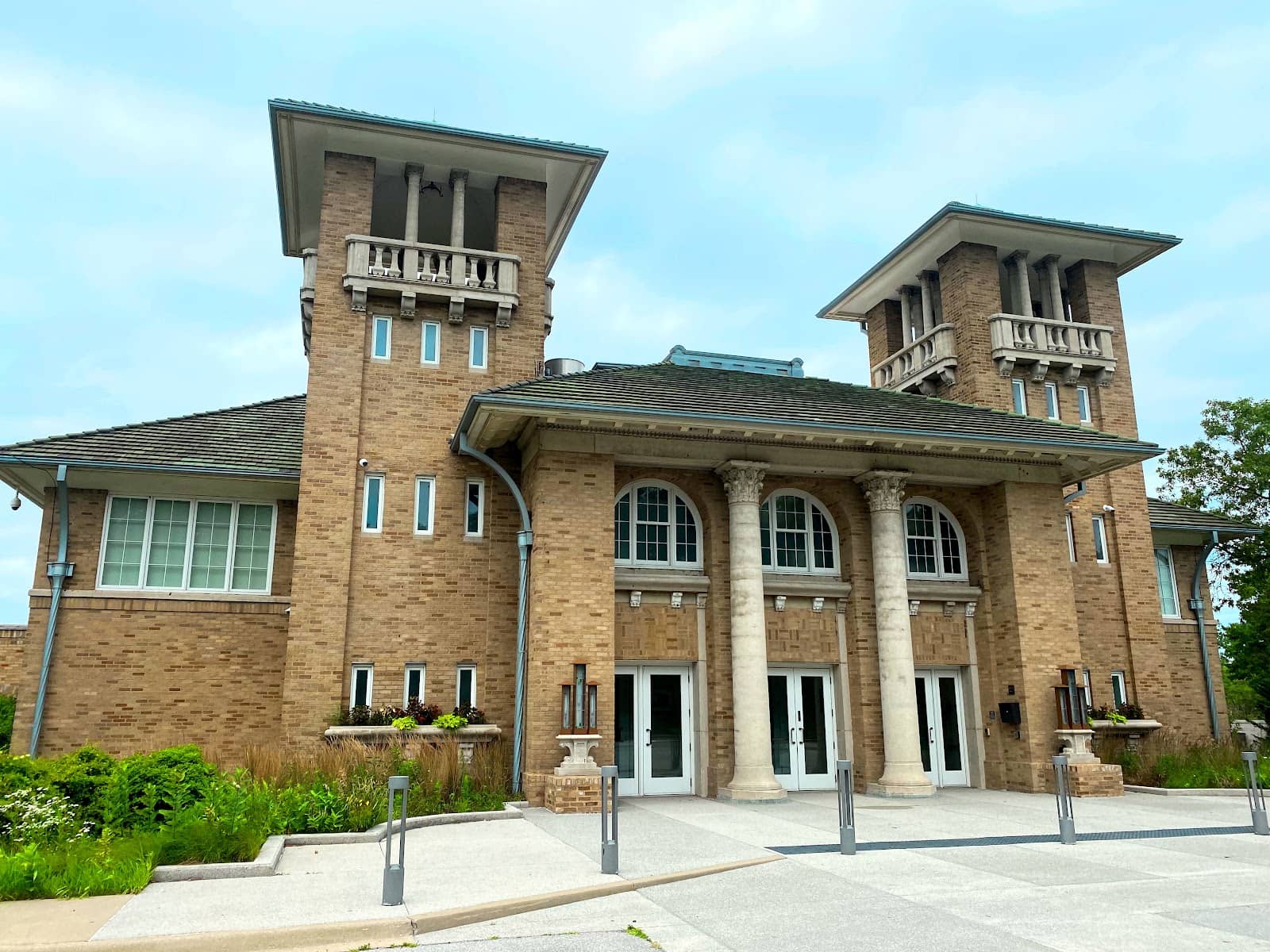 Tuskegee Airmen Aquatorium