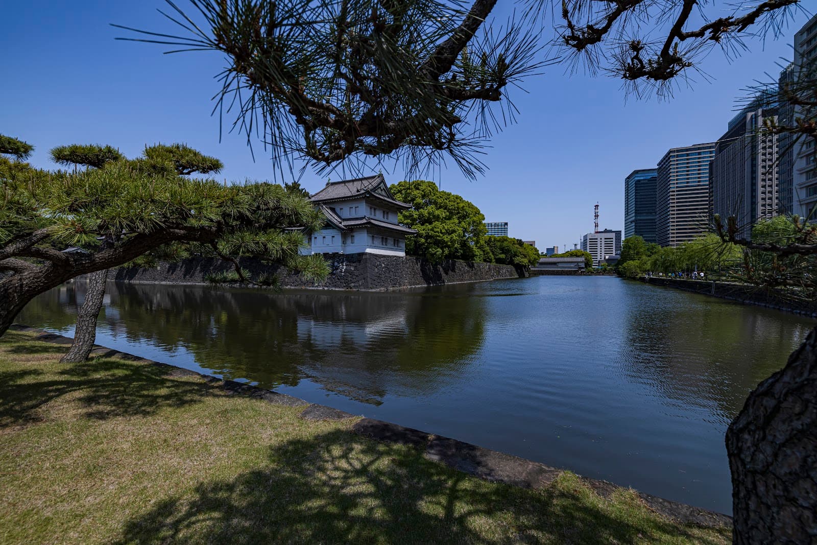 Imperial Palace Moat - Image 1