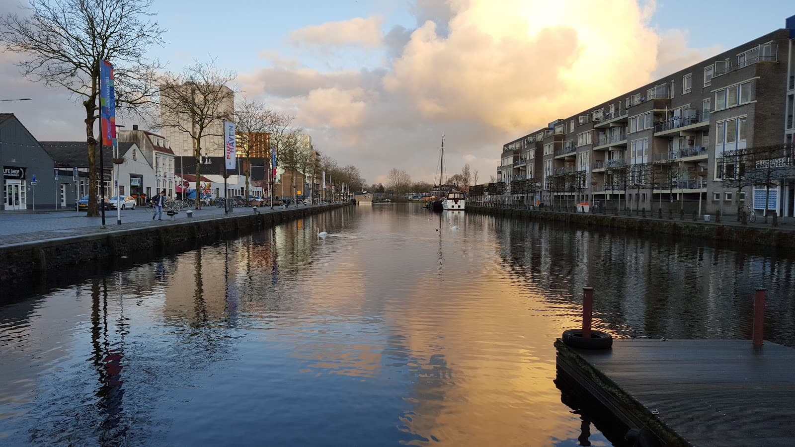 Piushaven - Image 1