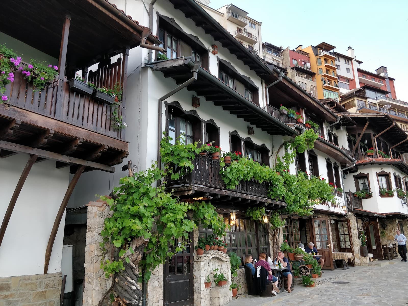 Gurko Street Veliko Tarnovo - Image 1