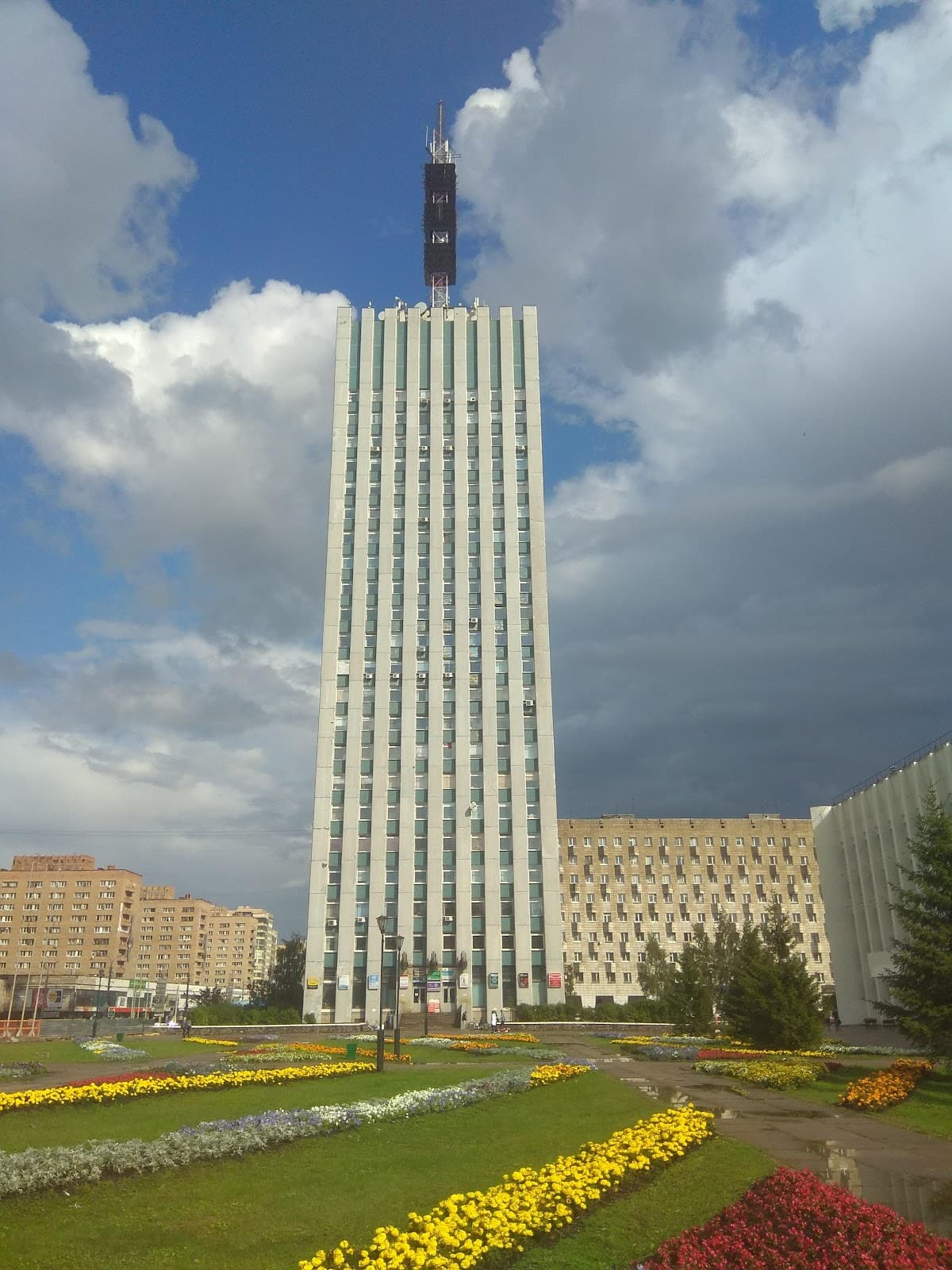 Petrovsky Park Moscow - Image 1