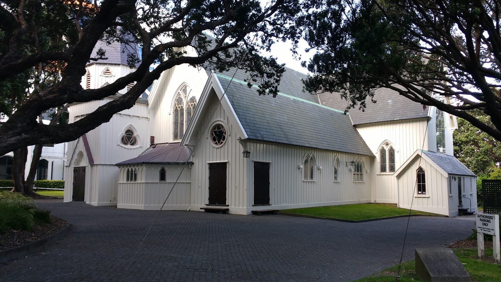 Thorndon - Image 1