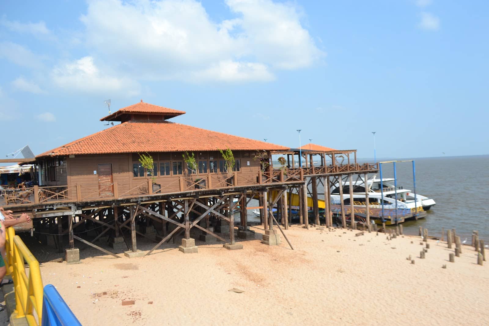 Riverside Dining Experience