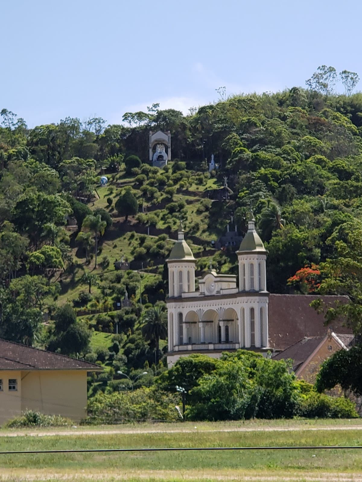 Bairro Azambuja - Image 1