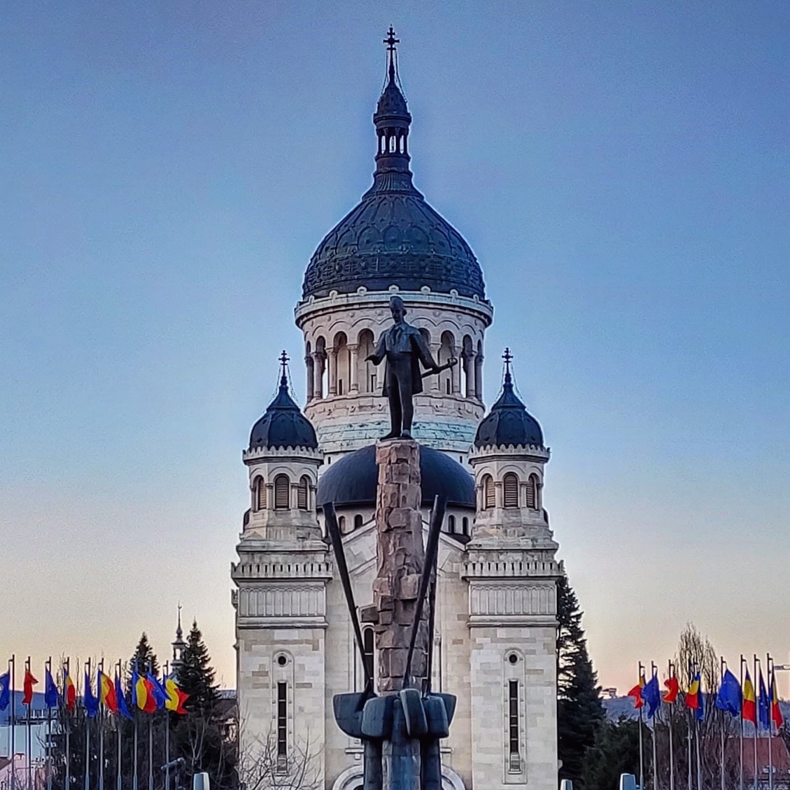 Piața Avram Iancu - Image 1