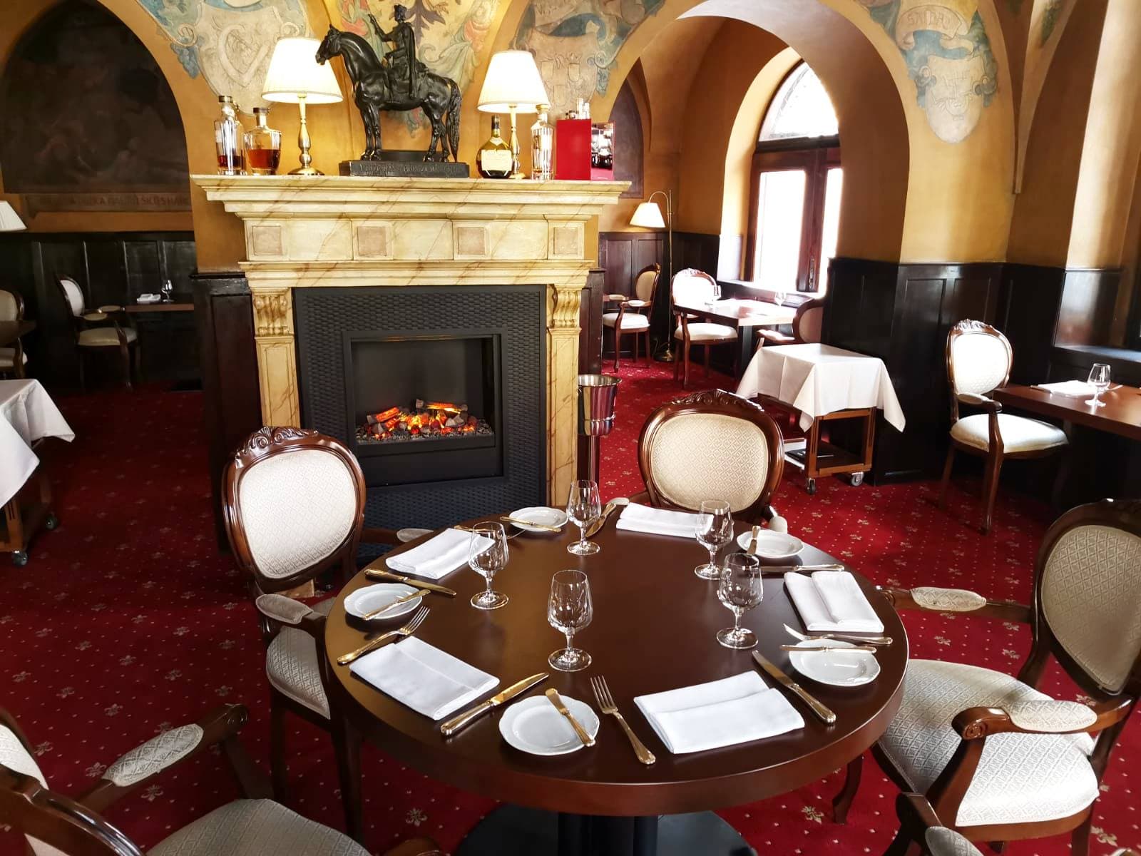 U Malířů 1543, Prague - Image 1