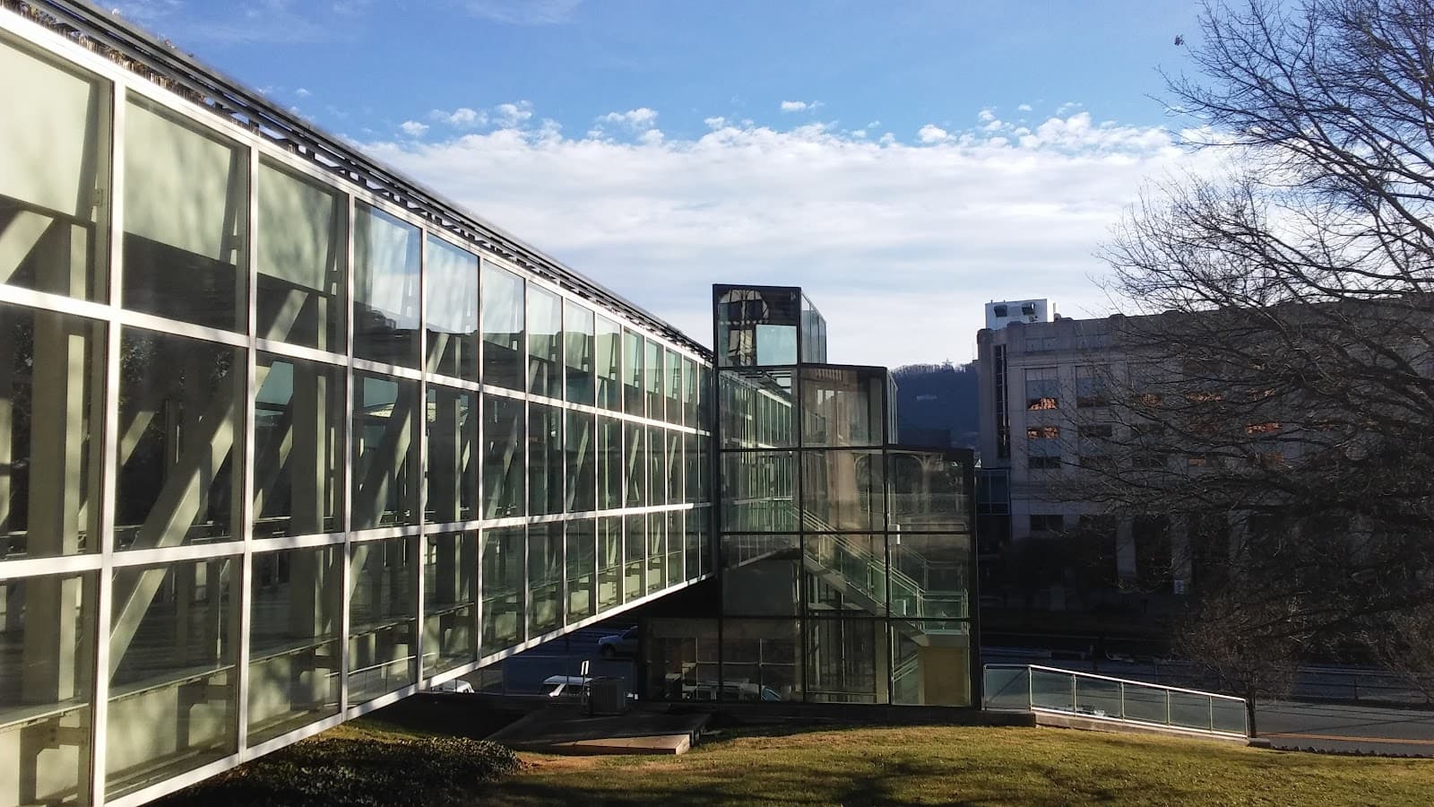 Market Square Walkway - Image 1