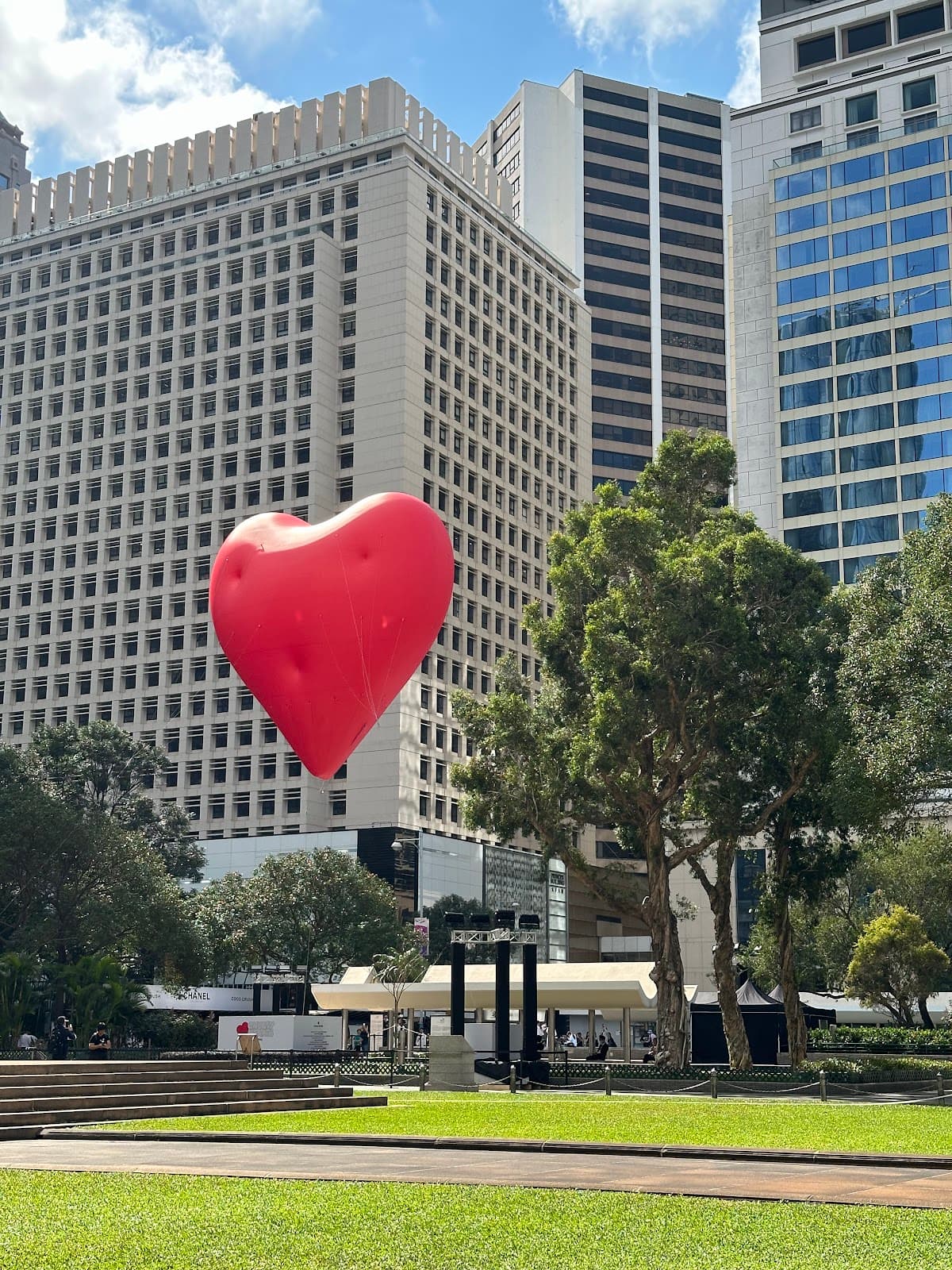 Statue Square Gardens - Image 1