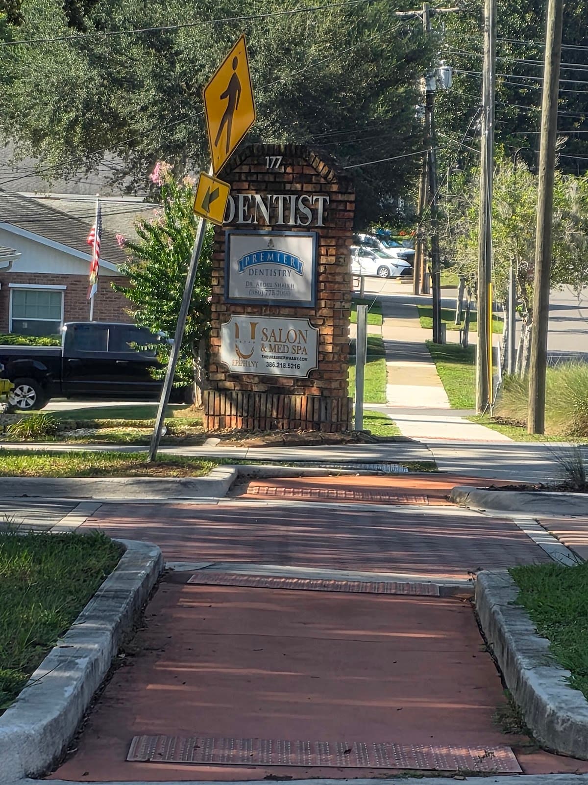 Orange City Historic District - Image 1