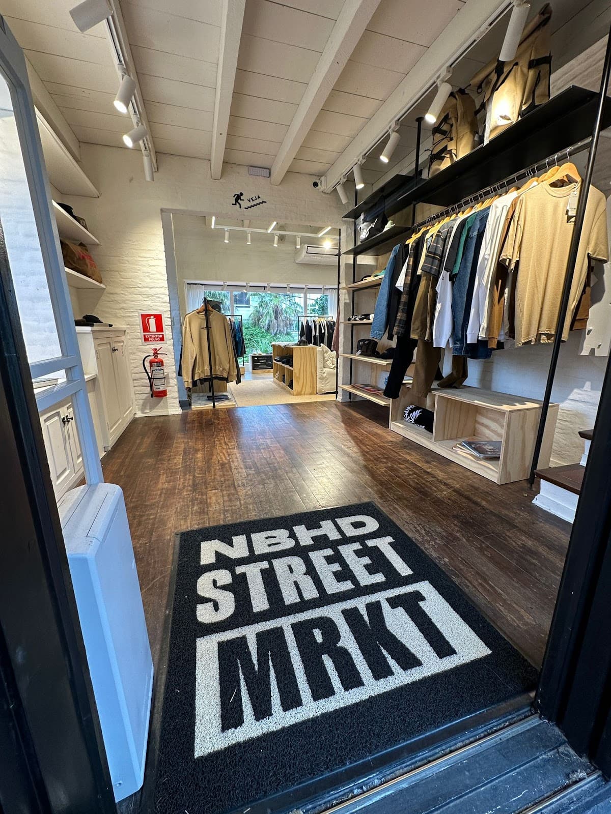 La Barra neighborhood - Image 1