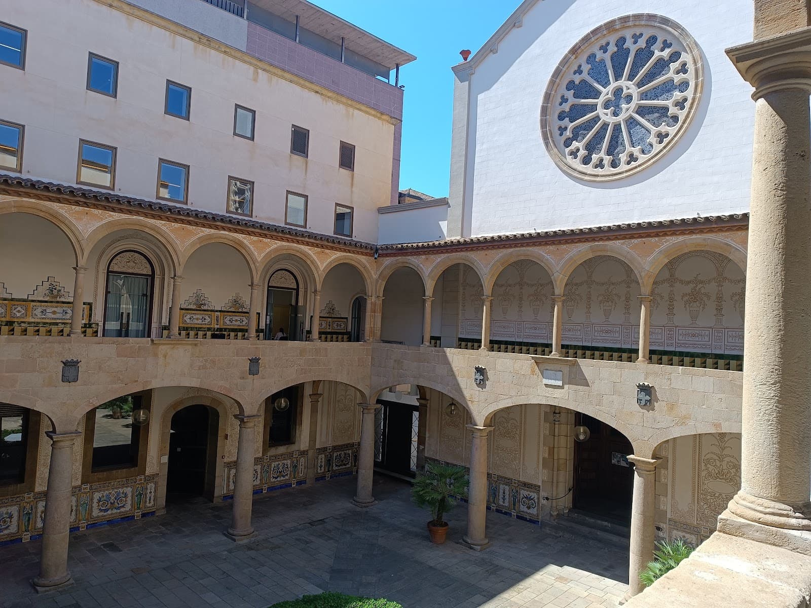 Casa de la Caritat - Image 1