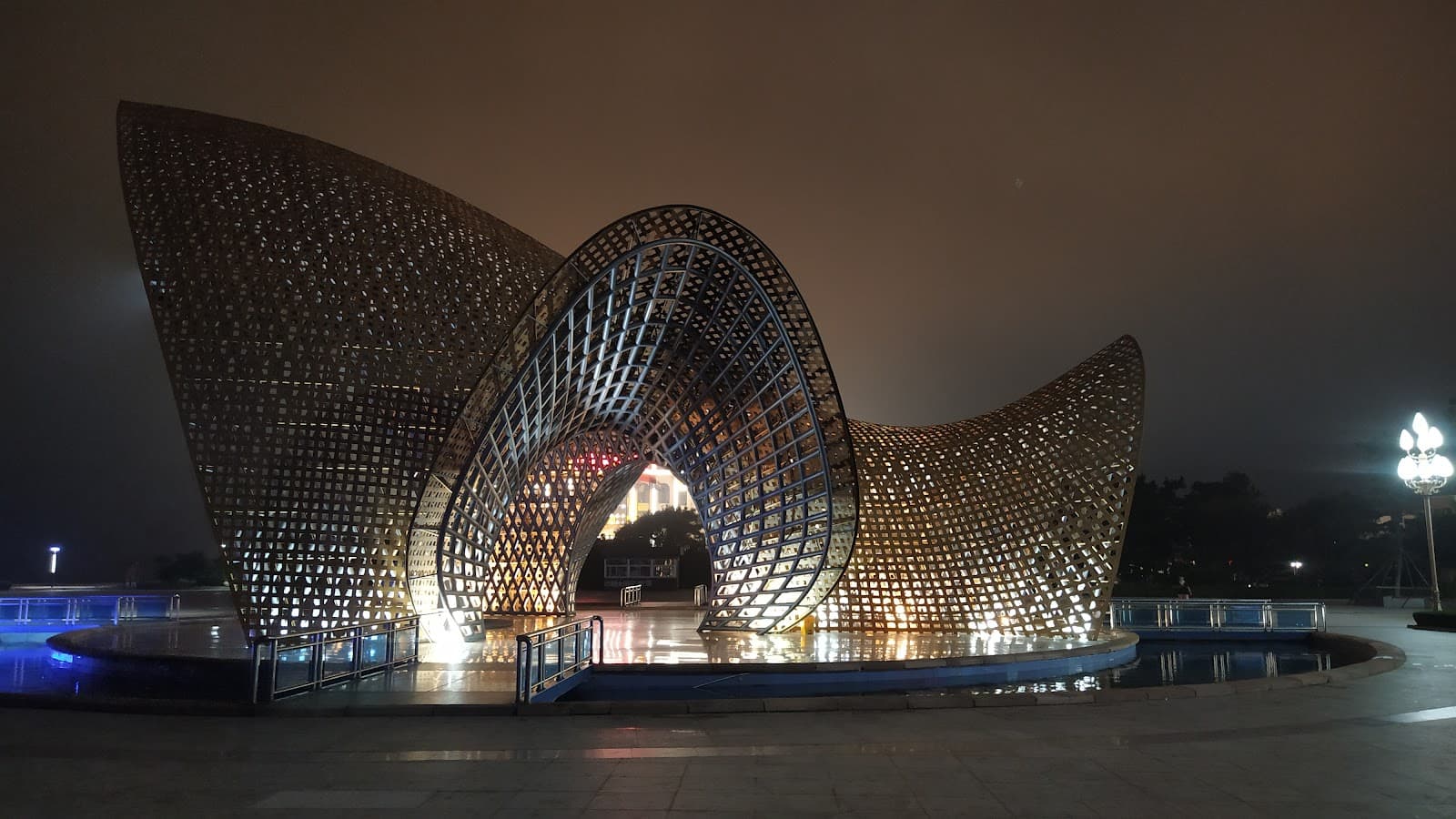 Nanhai Lake Park (Rushan) - Image 1