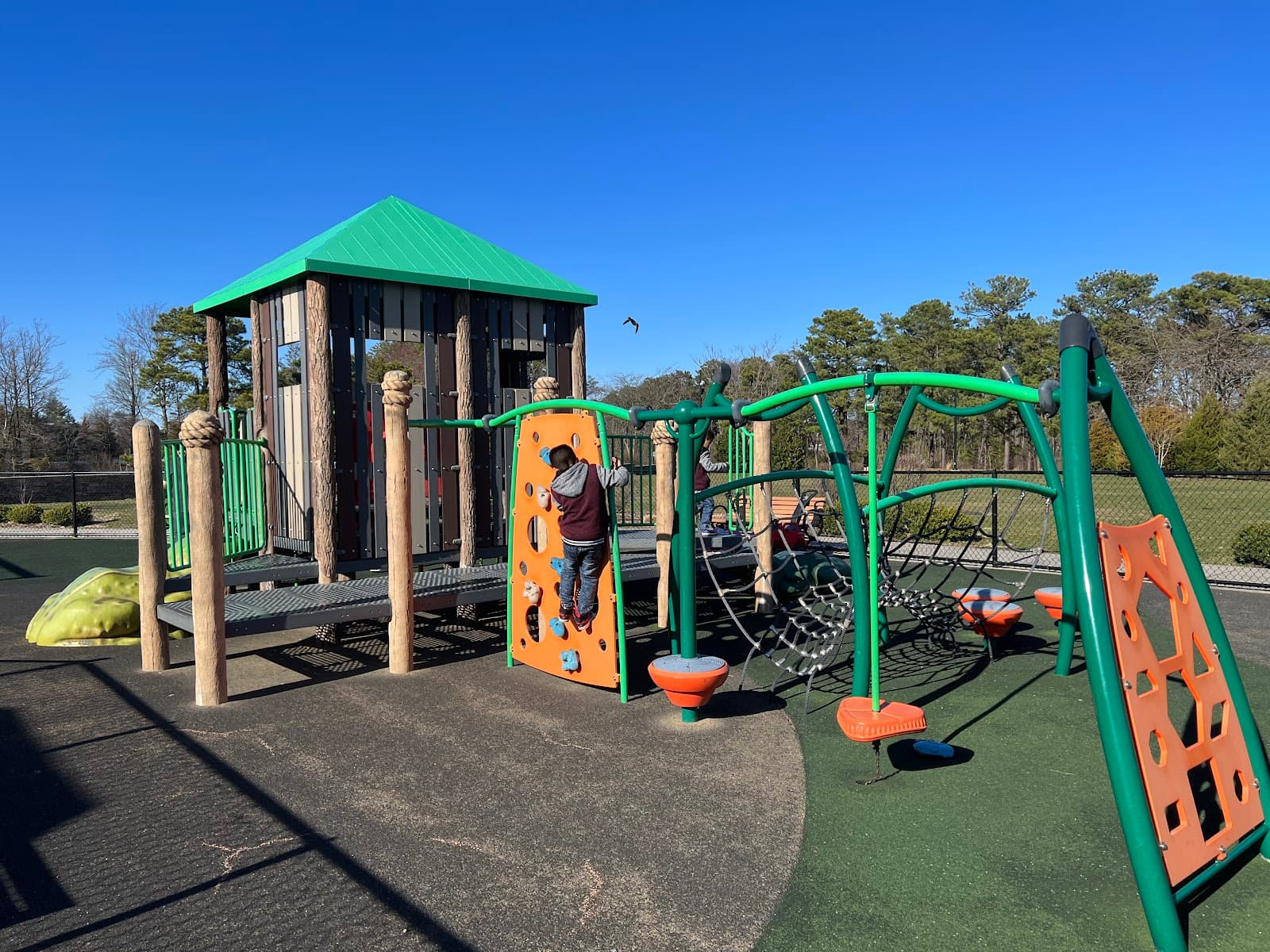 Lake Riviera Park - Image 1