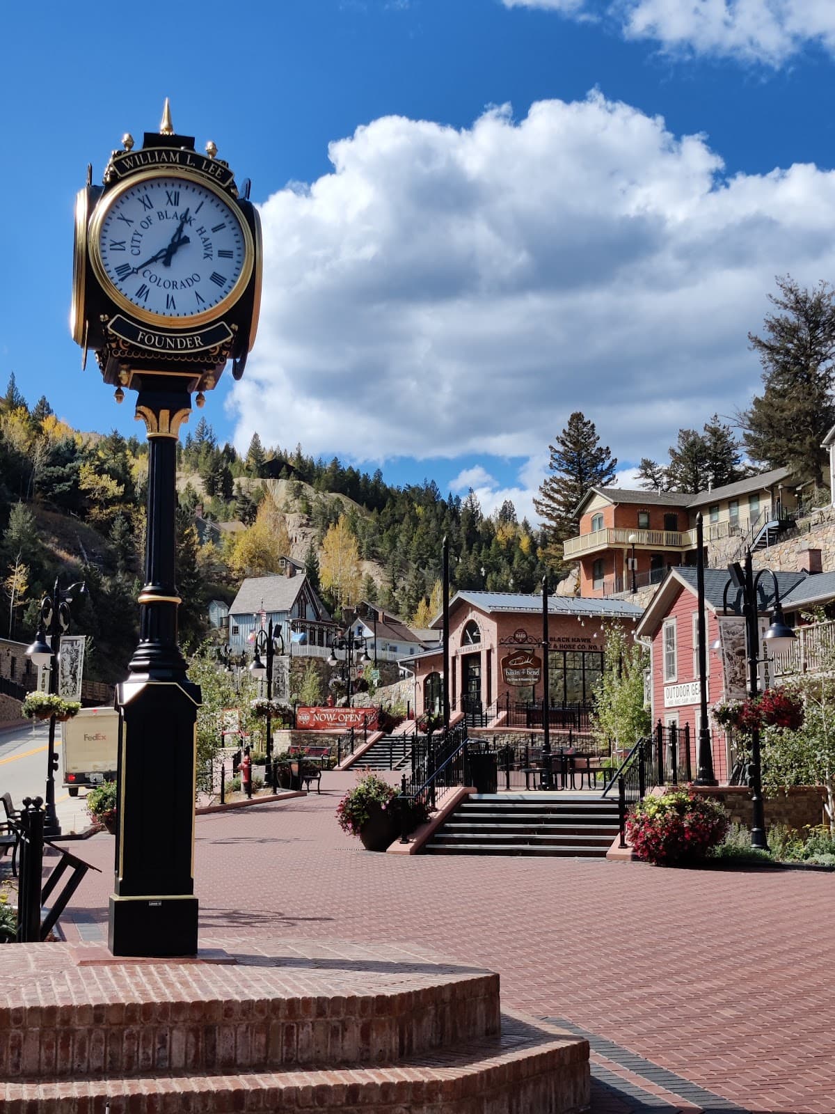 Gregory Street Plaza - Image 1