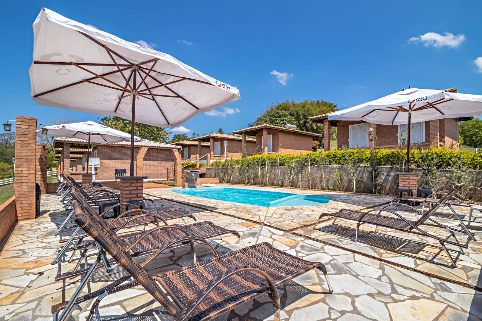 Heated Spas and Jacuzzis