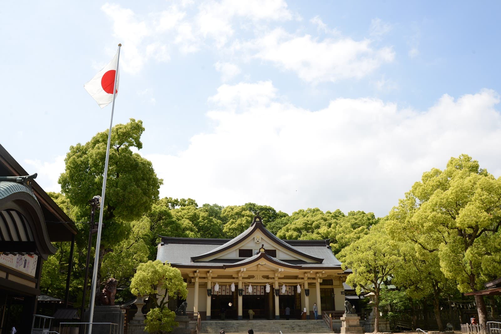Minatogawa Shrine - Image 1