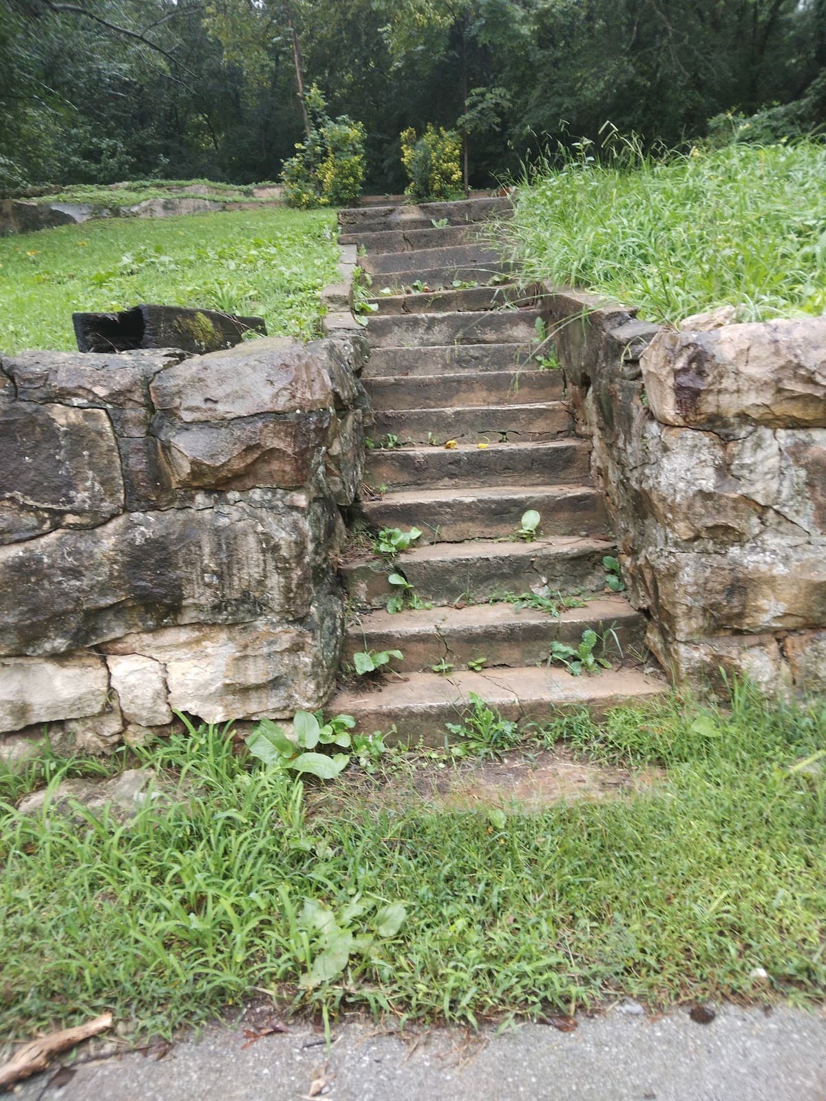 Old Wauhatchie Pike Trail - Image 1