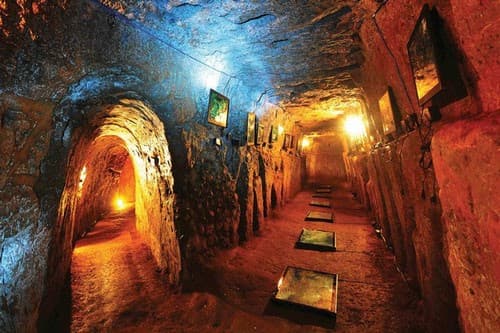 Vinh Moc Tunnels - Image 1