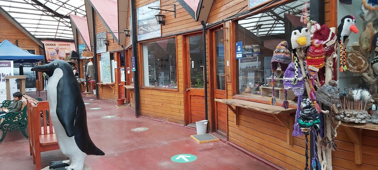 Puerto Natales Street Art - Image 1