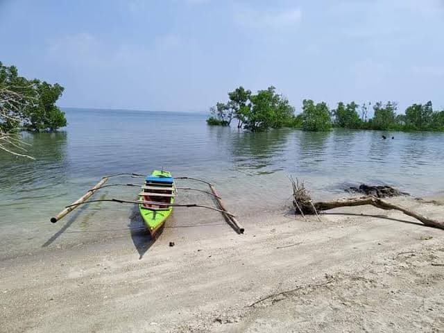 Puting Buhangin Beach Pagbilao - Image 1