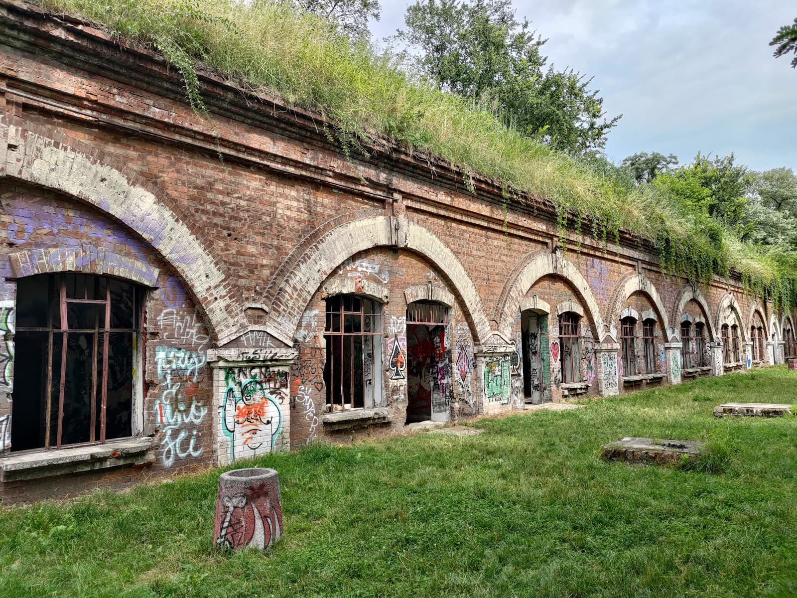 Fort Bema Park Warsaw - Image 1