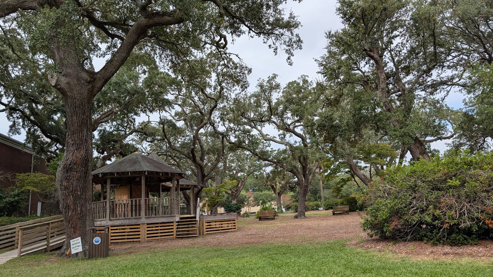 Franklin Square Park - Image 1