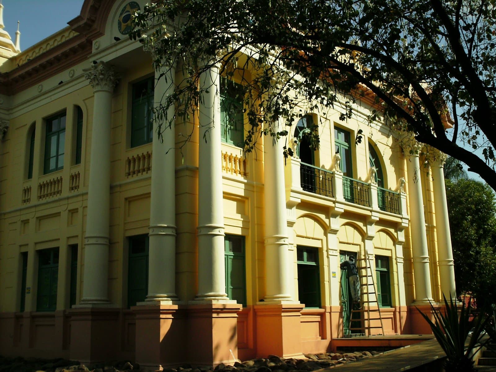 Praça Clarimundo Carneiro Uberlândia - Image 1