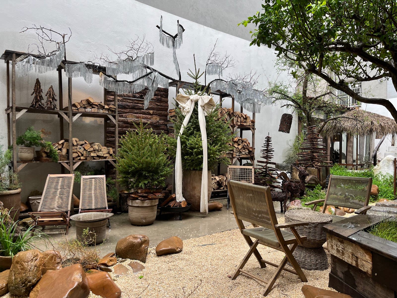 May Kitchenware Cafe - Image 1