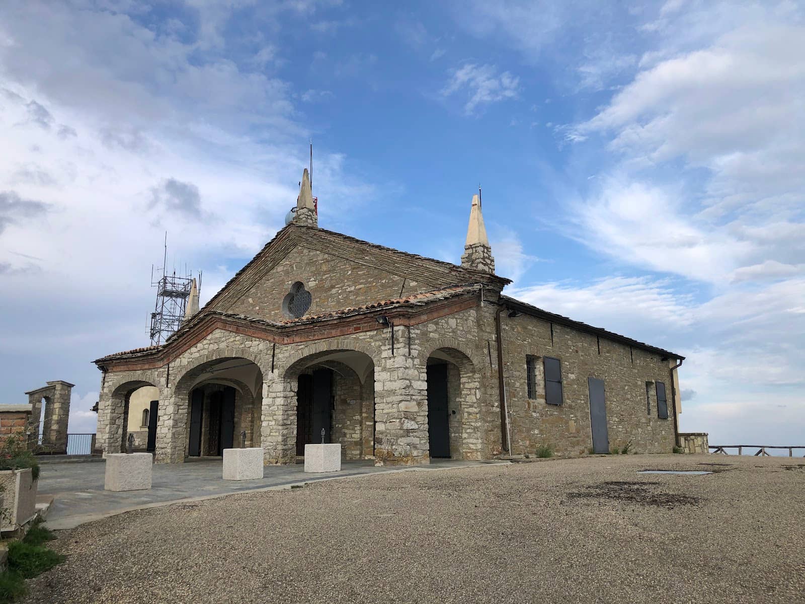 Scenic Cycling and Motorcycle Routes