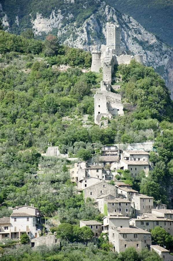 Ferentillo Borgo - Image 1