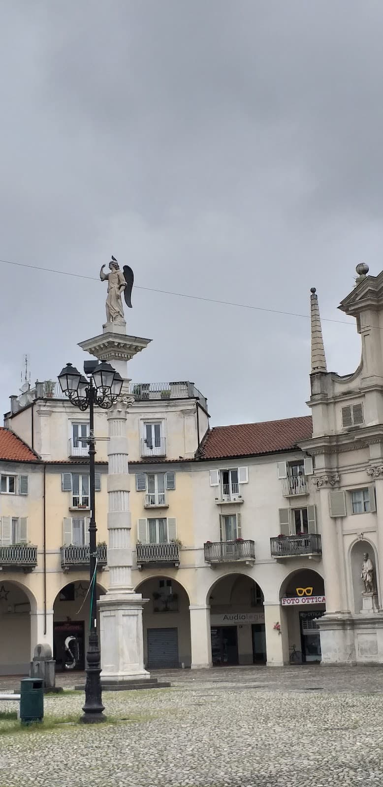 Piazza dell'Annunziata - Image 1
