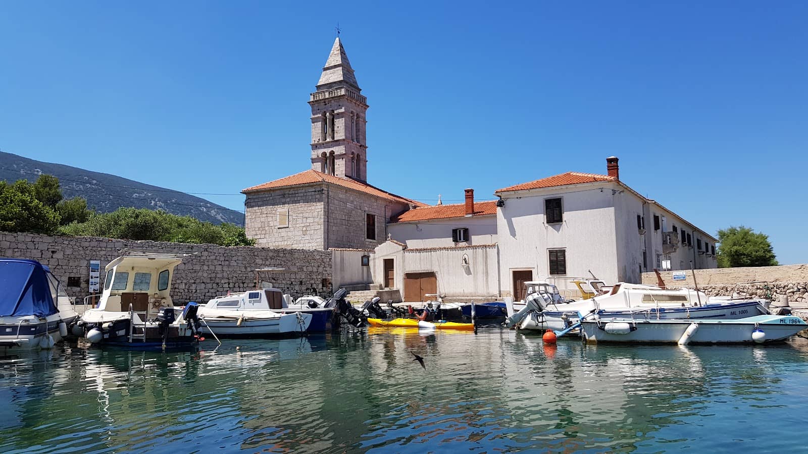 Local Cafes and Restaurants