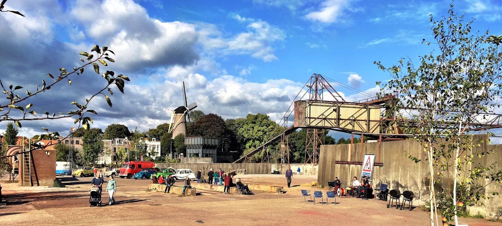 Creative Hub & Workshops