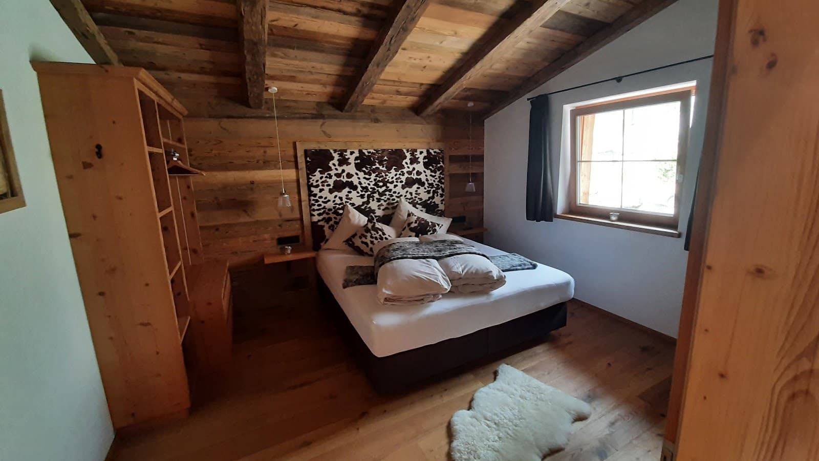 Wochenbrunner Alm & St. Anna Chapel - Image 1