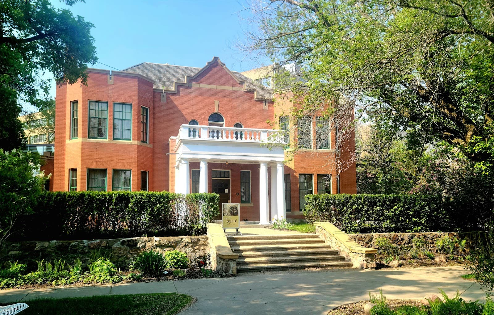 Rutherford House Edmonton - Image 1