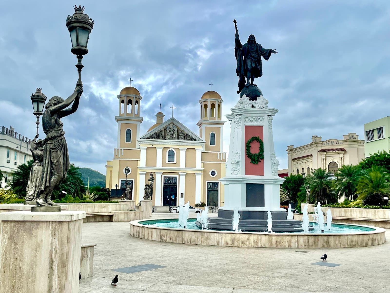 Plaza Colón (Mayagüez) - Image 1