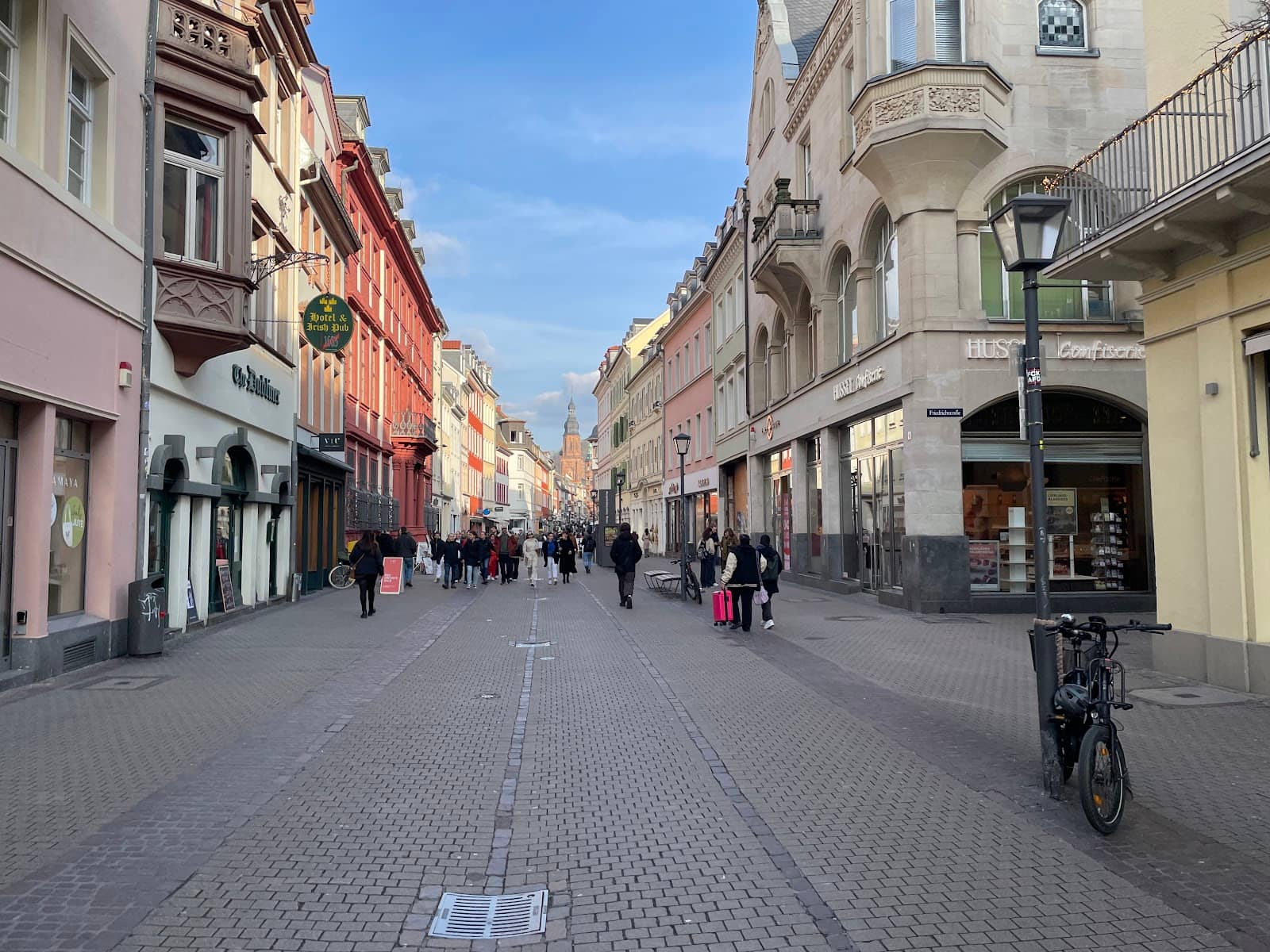 Lively Squares & Markets