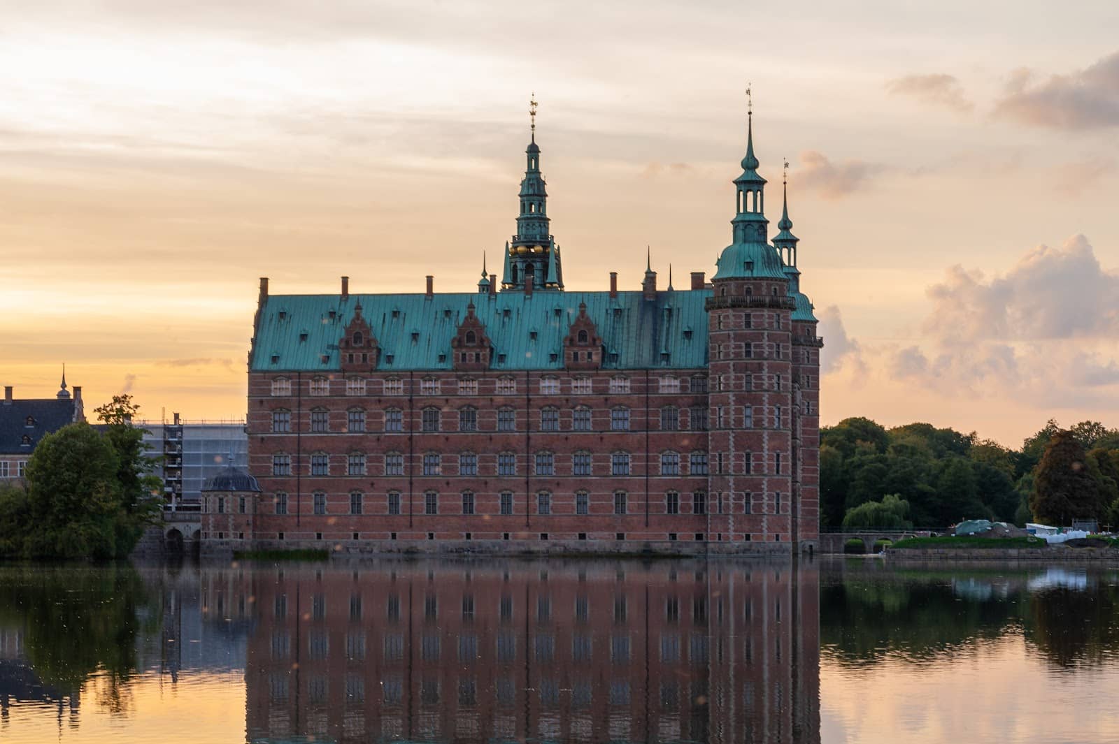 Lakeside Walking Trails