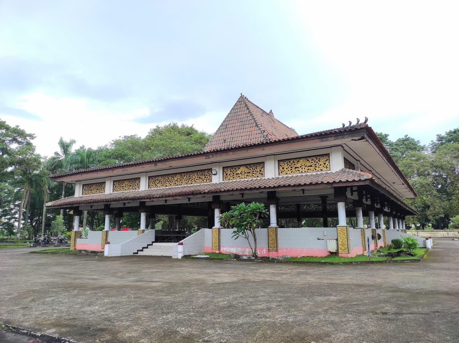 Sriwijaya Kingdom Archaeological Park (Karanganyar) - Image 1